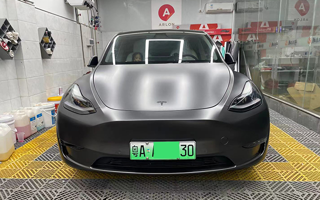 特斯拉MODEl Y 改色电光深邃灰